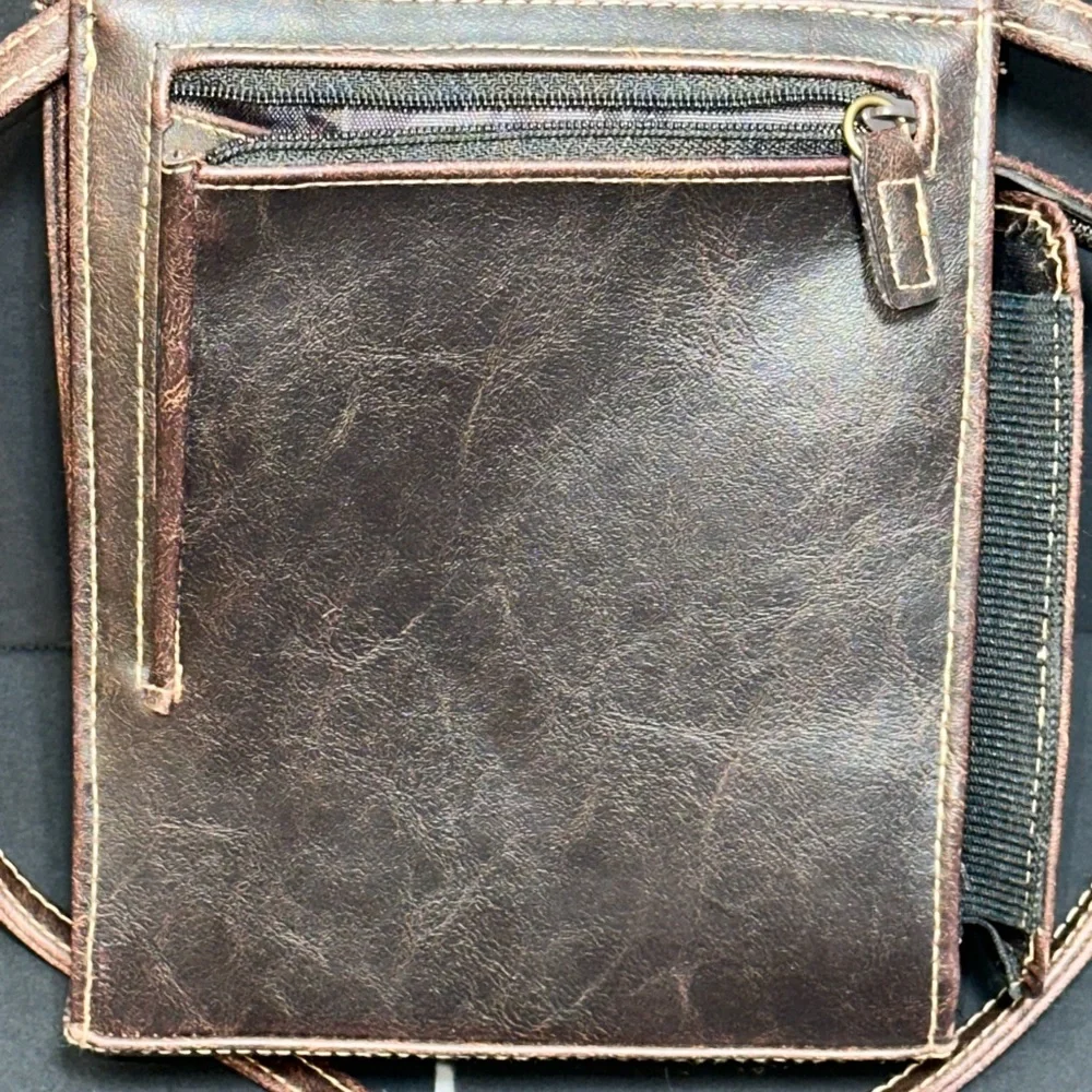 🔥🔥 Vintage-Style Brown Leather Crossbody Bag – Excellent Condition🔥🔥